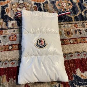 Moncler Sunglasses Case White Unisex